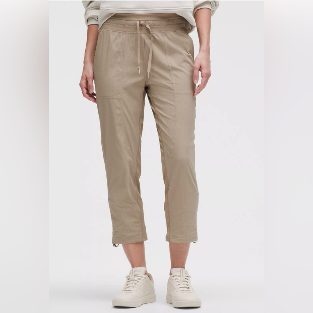 Lululemon Mid Rise Dance Studio Pants Lined Size 8 - Picture 2 of 8